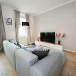 Favorite - And - Kitchen Appartement Neuss