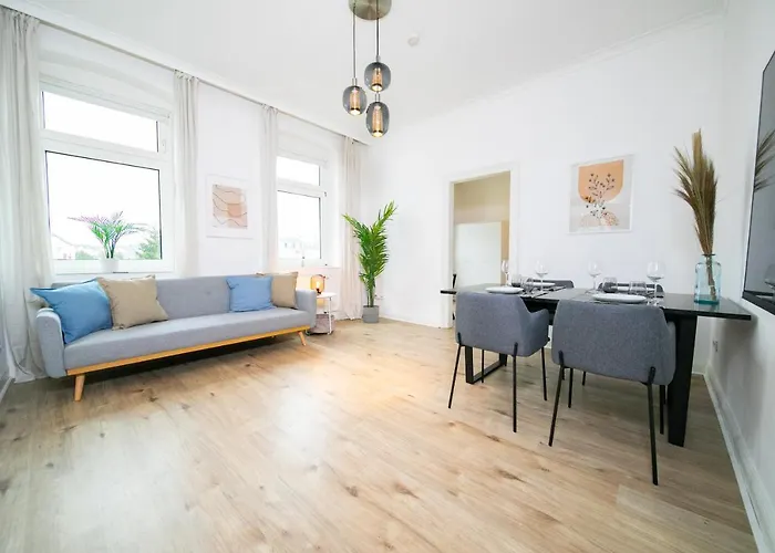 Favorite - And - Kitchen *