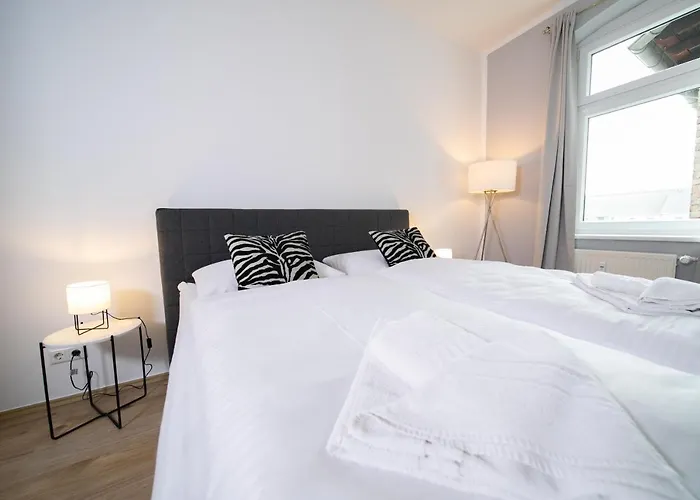 Favorite - And - Kitchen Neuss